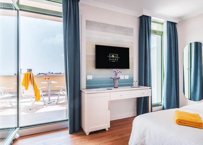 Hotel con golf: Sky Pool Hotel Sole Garda